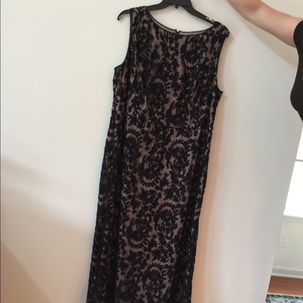 Adrianna Papell 22W formal floor length lace gown